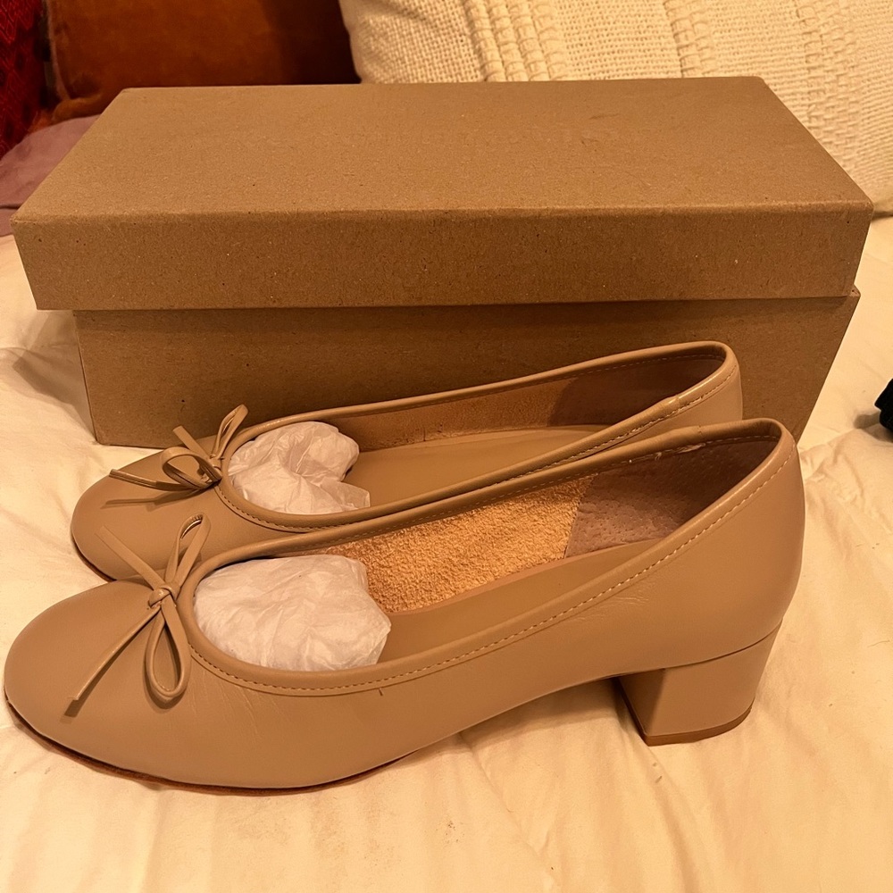 Reformation Kate Heel Size 7